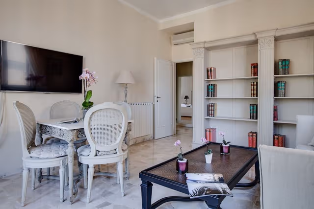 Suite, Balcony