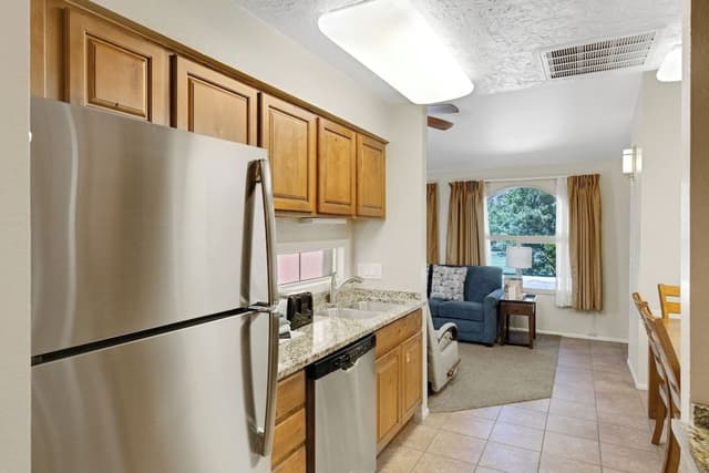 Condo, 2 Bedrooms