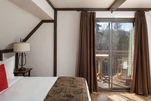 Cabin, 2 Bedrooms, Kitchen, River View