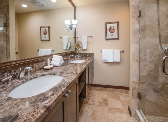 Condo, 3 Bedrooms