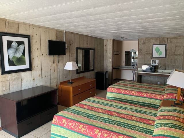 Room, 2 Queen Beds