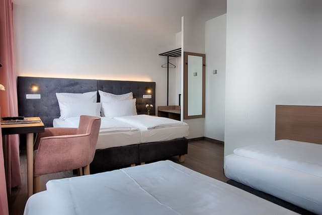 Standard Quadruple Room