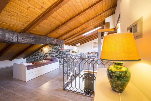 Studio (Attic)