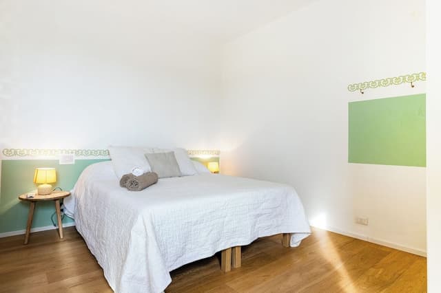 Basic Apartment, City View