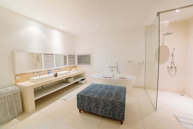 Luxury Villa, 5 Bedrooms, Private Pool