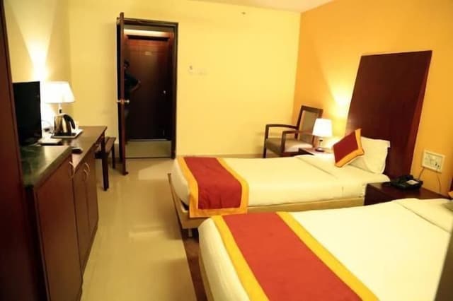 Luxury Single Room, 1 Bedroom, Smoking, City View