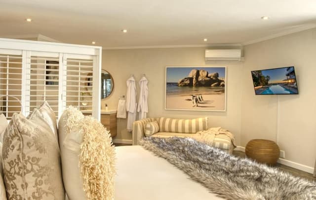 Pool View Room