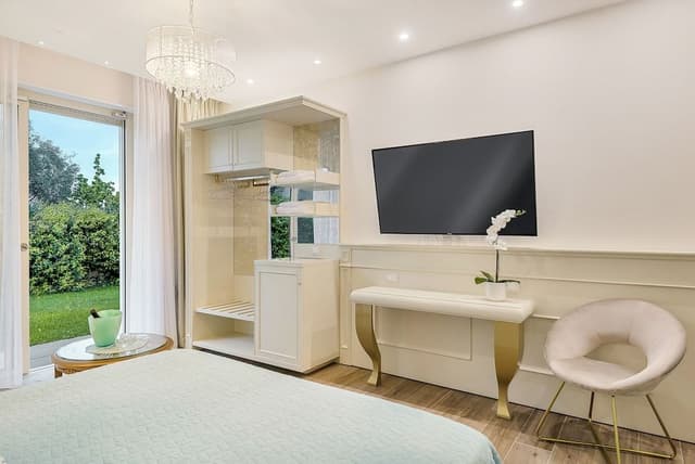 Deluxe Triple Room, Garden View, Annex Building (Via di murlo, 10/E)