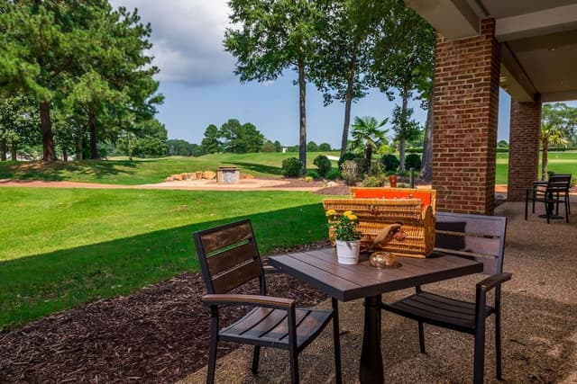 Room, 1 King Bed, Golf View
