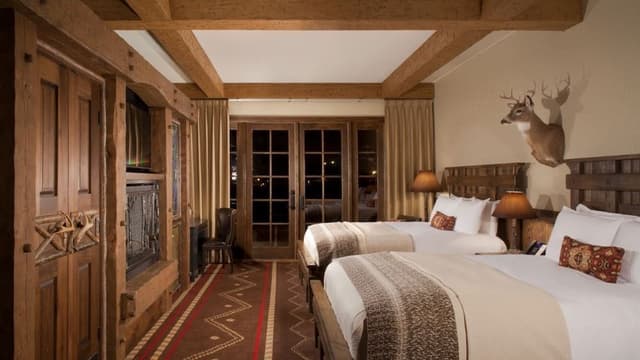 Interior Double Queen Room