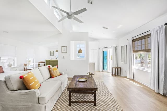 Luxury Penthouse, 1 King Bed, Balcony, Ocean View (Non-Pet Room)