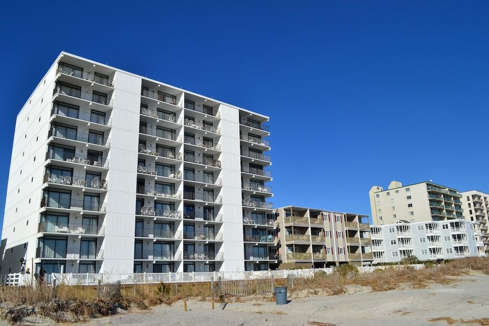 Ocean Towers Beach Club2