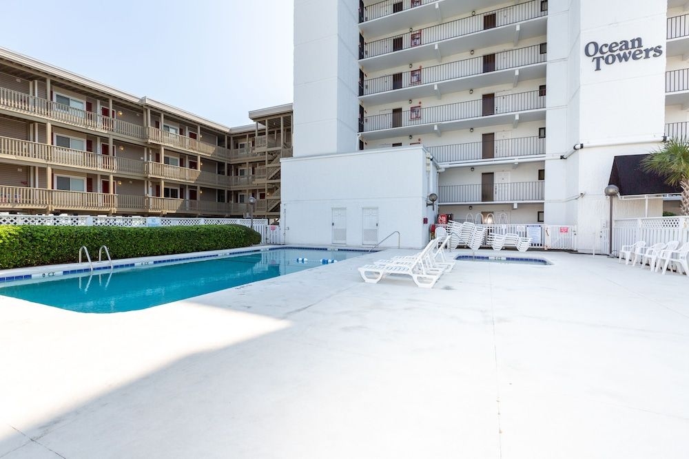 Ocean Towers Beach Club4