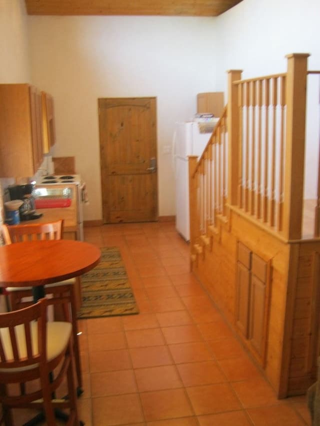 Luxury Pueblo Villa - 2 Bedrooms and Loft, 1 Bath ($125.00 Cleaning fee)