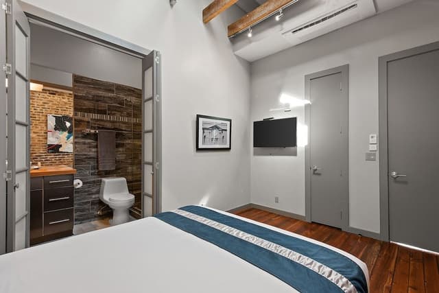 Exclusive Suite, 3 Bedrooms, Pool Access