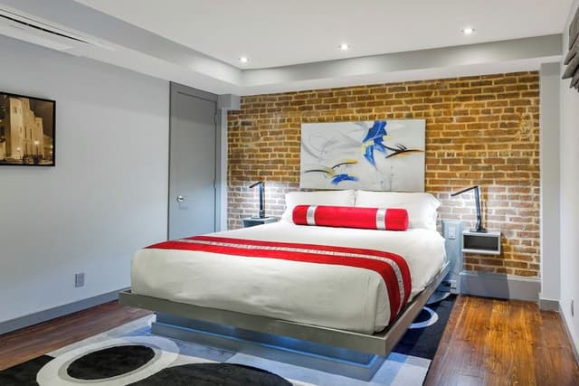 Exclusive Suite, 3 Bedrooms, Hot Tub