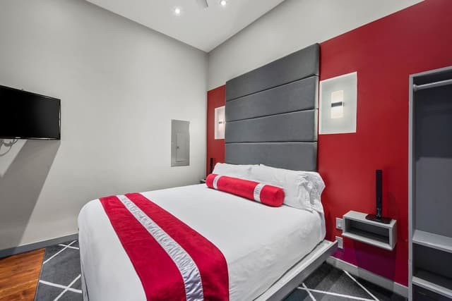 Deluxe Suite, 3 Bedrooms, Pool Access