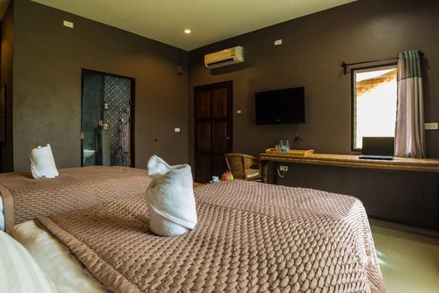 Deluxe Bungalow AC