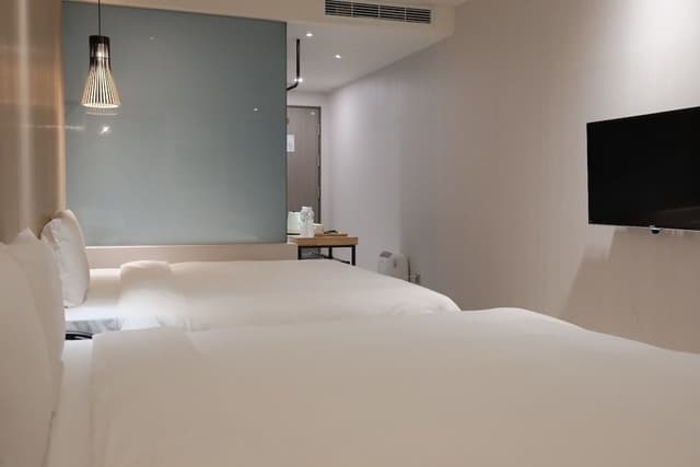 Deluxe Double King with tub