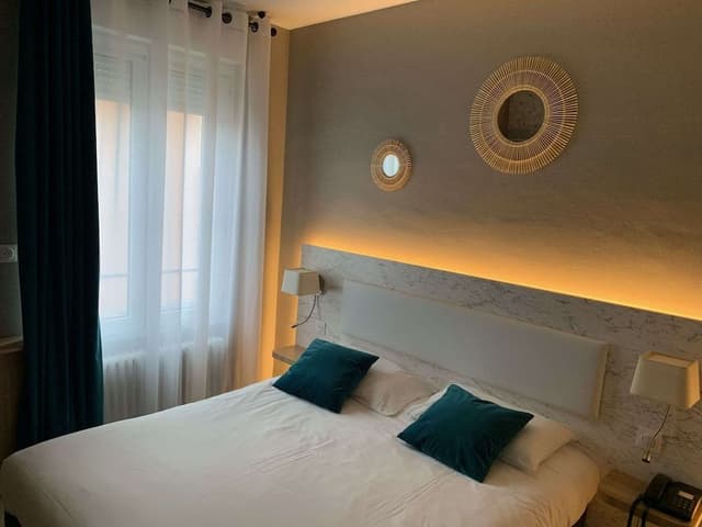 Comfort Room (1 or 2 Persons)