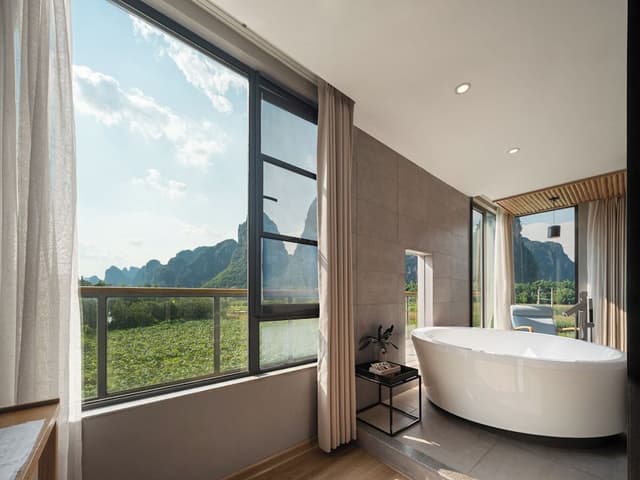 Deluxe Studio with Spa Bathtub,1 Bedroom, Mountain View