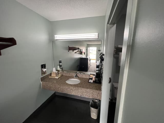 Deluxe Room, Multiple Beds, Smoking