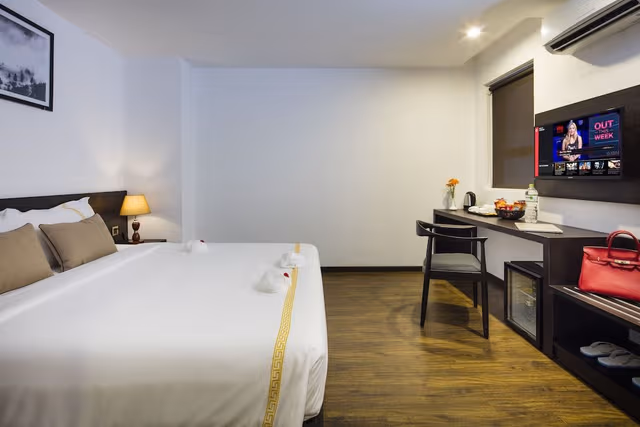 Senior Double Room, Balcony, City View