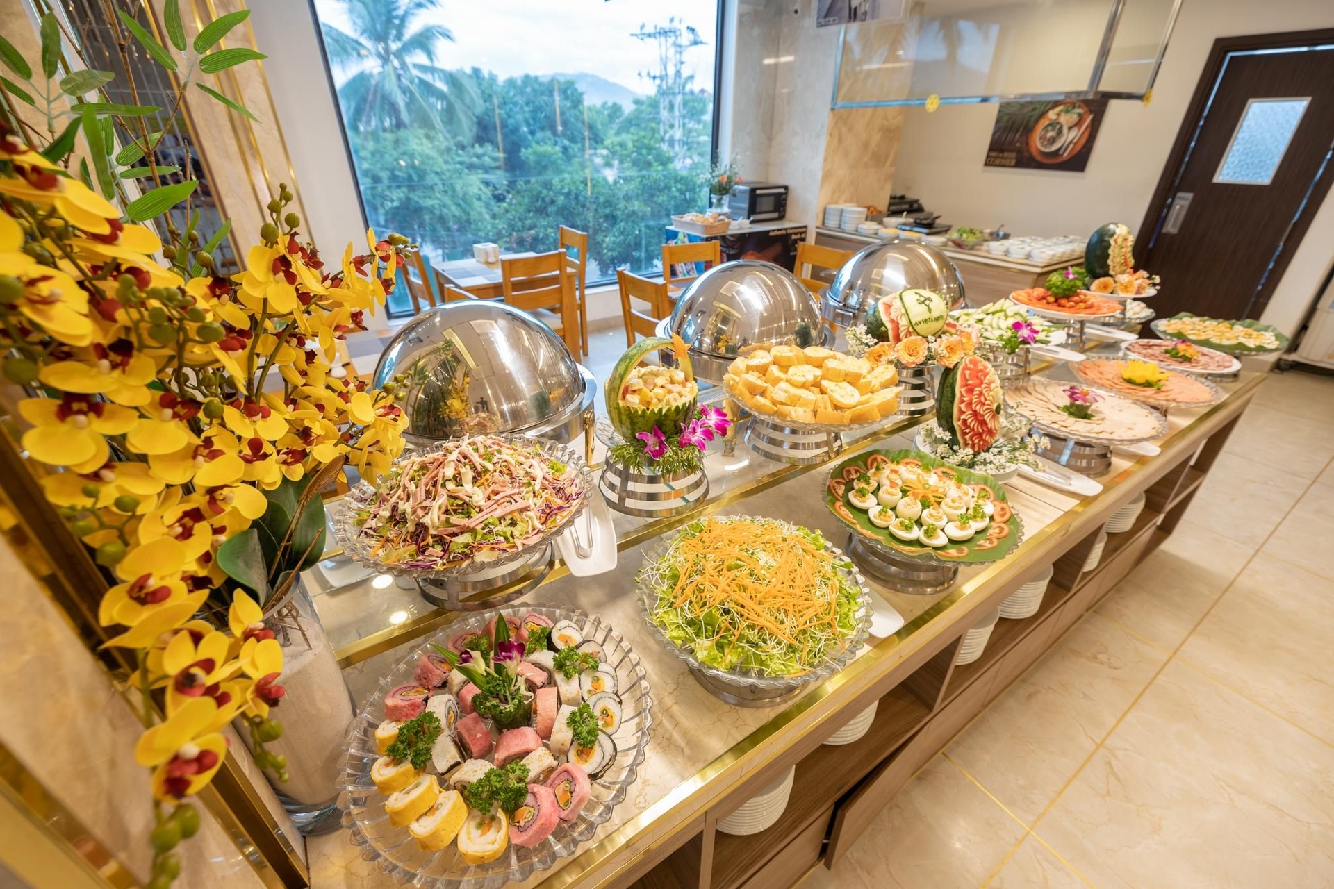 โรงแรมแอน วิสตา (An Vista Hotel)1