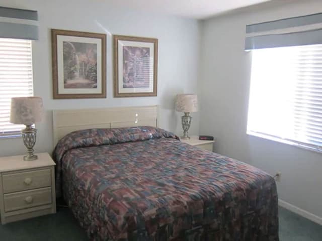 Condo, 2 Bedrooms