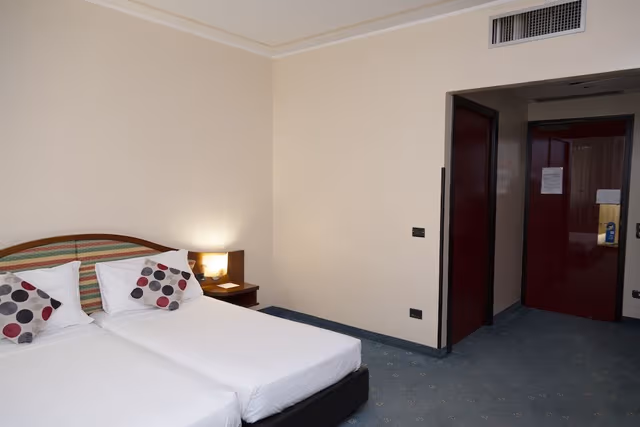 Standard Twin Room