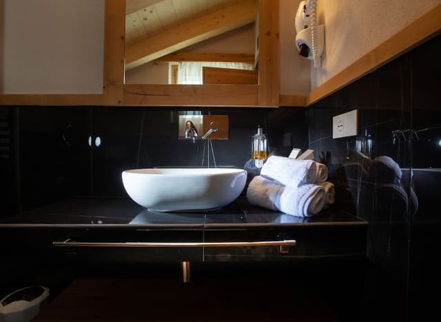 Suite, 1 King Bed, Fireplace