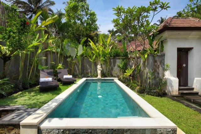 Two Bedroom Villa with Private Pool and Bathtub