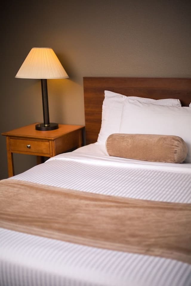 Standard Room, 1 King Bed