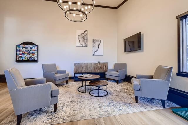 Studio, 1 Queen Bed with Sofa bed (Lift House Lodge, Pet Friendly Studio)