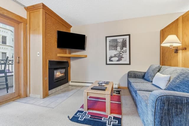 Studio, 1 Queen Bed with Sofa bed (Lift House Lodge, Pet Friendly Studio)