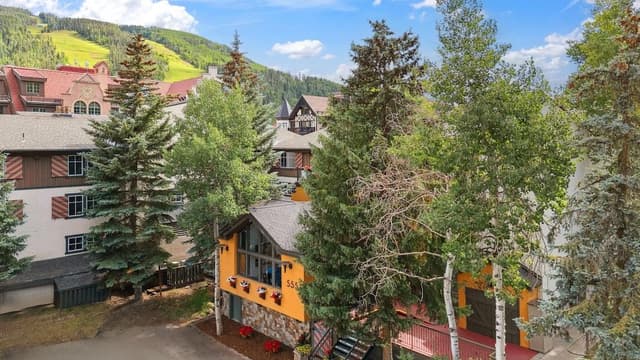 Studio, 1 Queen Bed with Sofa bed (Lift House Lodge, Close to Gondola, P)
