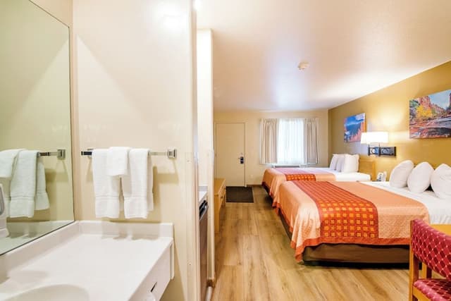 Standard Room, 2 Queen Beds