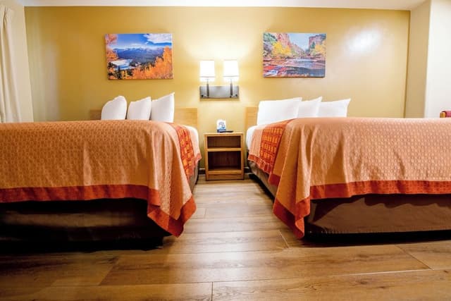 Standard Room, 2 Queen Beds