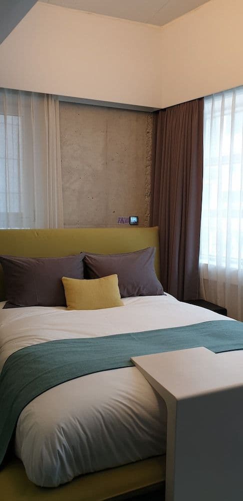 Double Room (King)