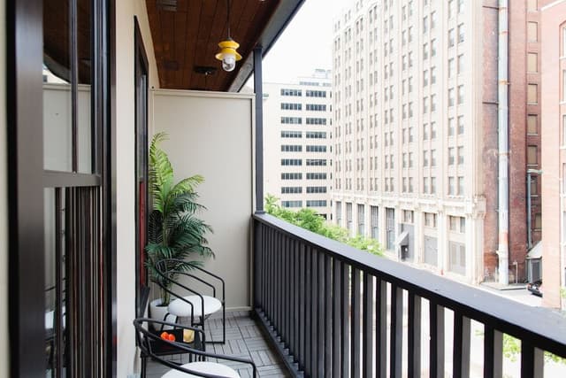 Suite, 1 King Bed, Balcony, City View (The New Yorker)