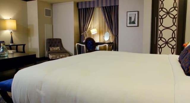 Executive Room, 1 King Bed