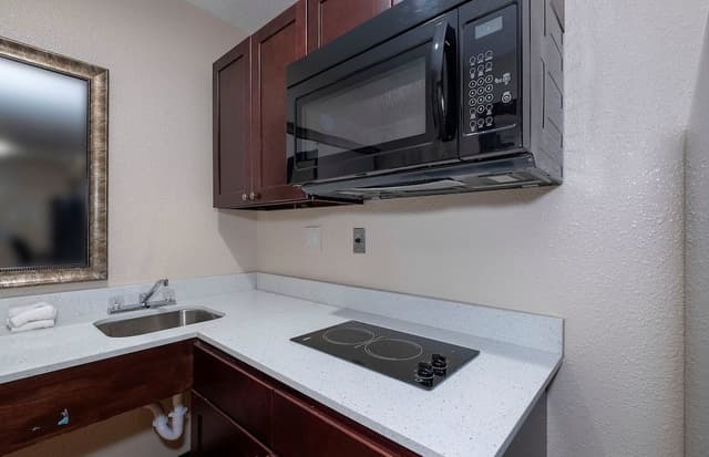 Suite, 1 King Bed, Non Smoking, Kitchen
