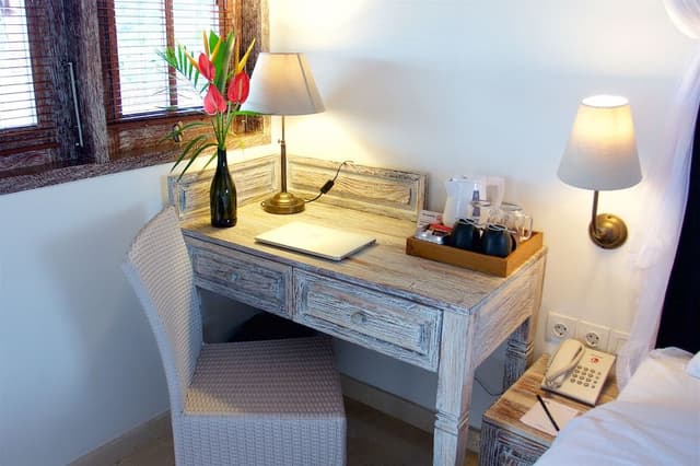Suite (Apartment)