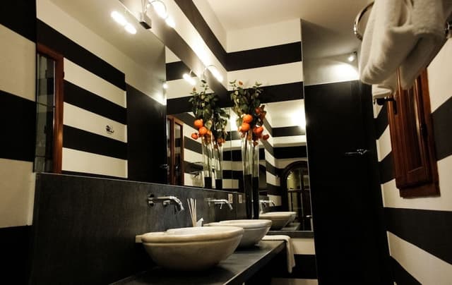 Luxury Apartment, Multiple Bedrooms, City View