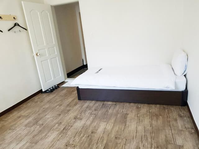 Single Room Non-Smoking