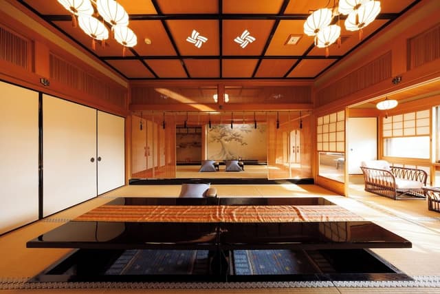 Traditional Suite