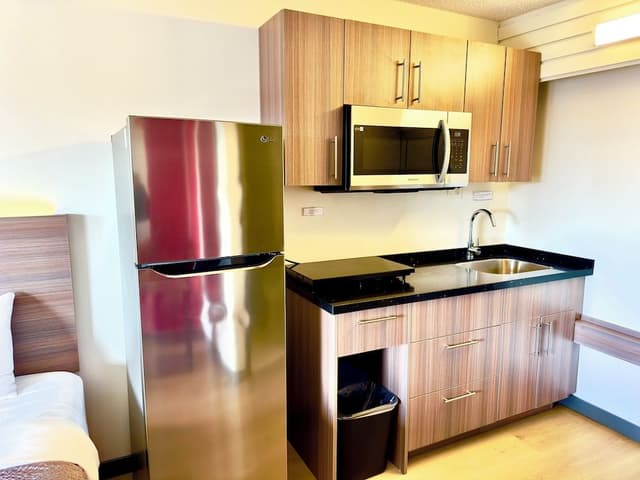Exclusive 2 Double Bedroom with Kitchenette