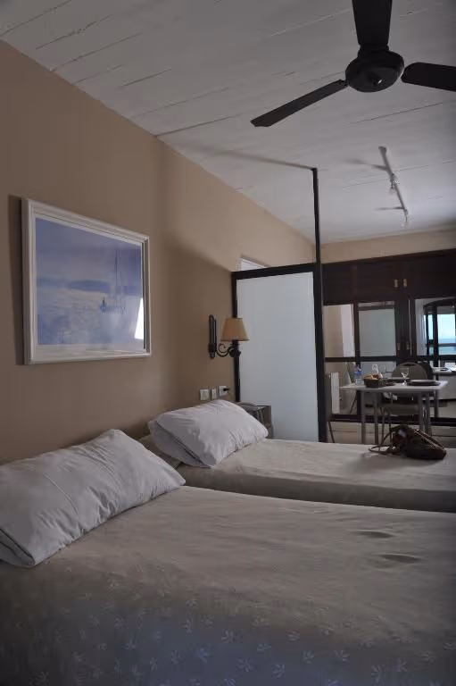 Studio (2 Adults)