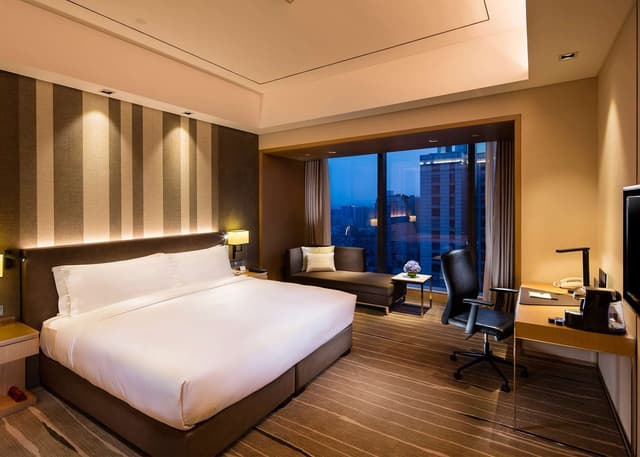 KING EXECUTIVE ROOM WITH LOUNGE ACCESS