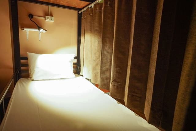 14-Bed Mixed Dormitory Room